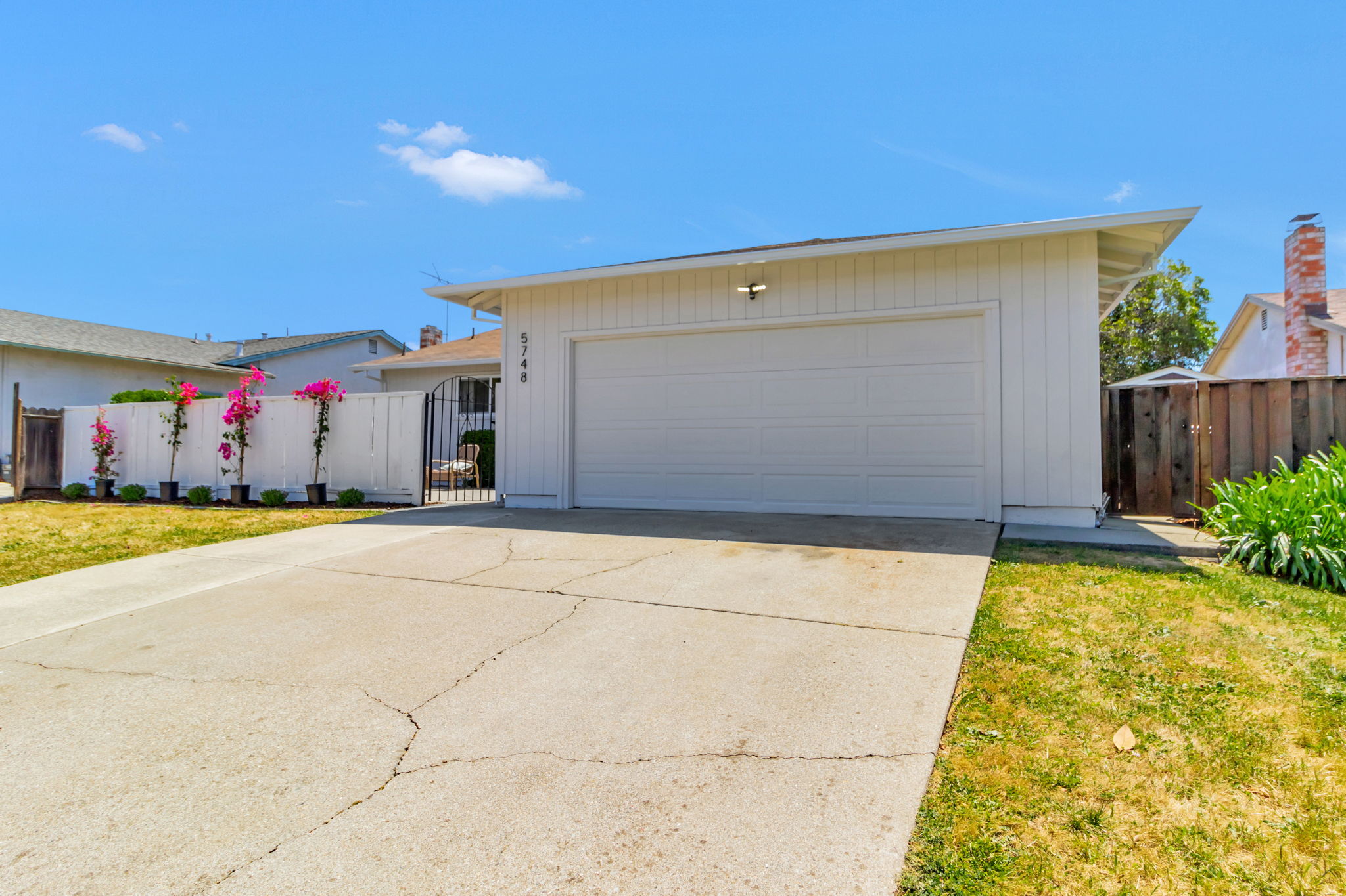 003_5748 St Paul Dr  