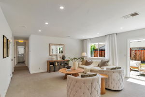 012_5748 St Paul Dr  