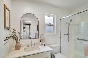 027_5748 St Paul Dr  