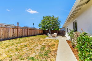 035_5748 St Paul Dr  
