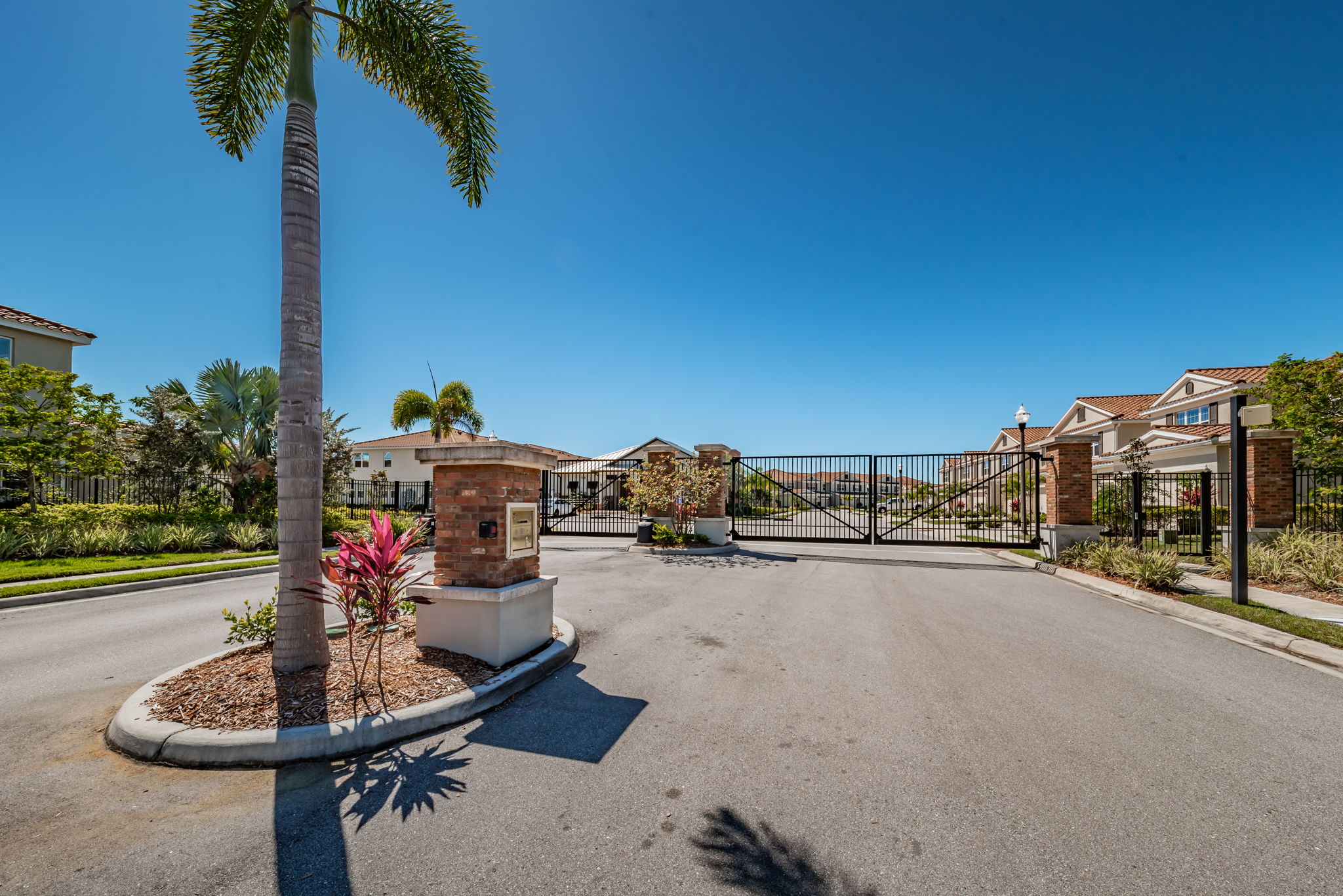 25-Gated Entry