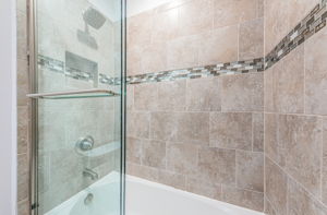 Bathroom 2b