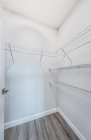 Bedroom 2 Walk-in Closet