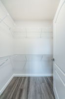 Bedroom 3 Walk-in Closet