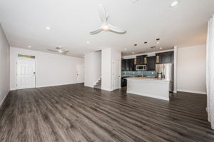 Living Room 3-2