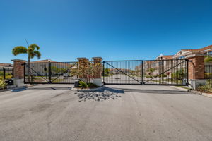 4-Gated Entry