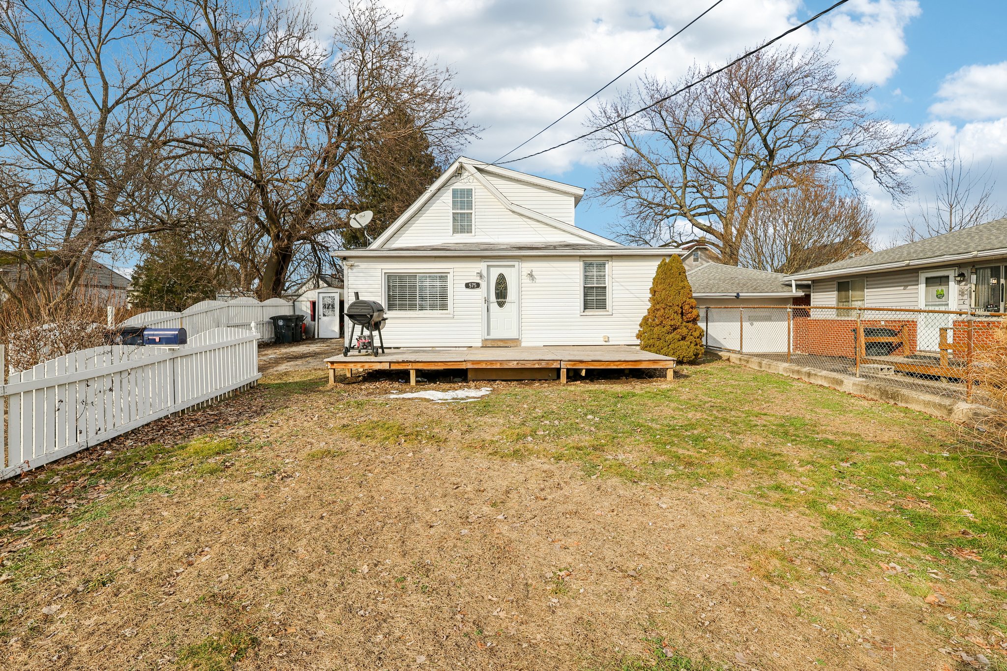 Flora Ave-S1802-006.jpg