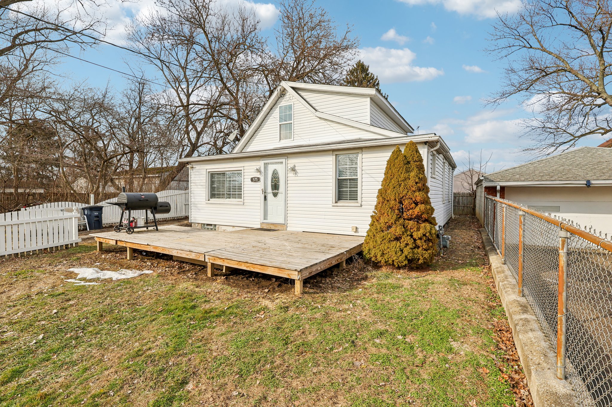 Flora Ave-S1802-009.jpg