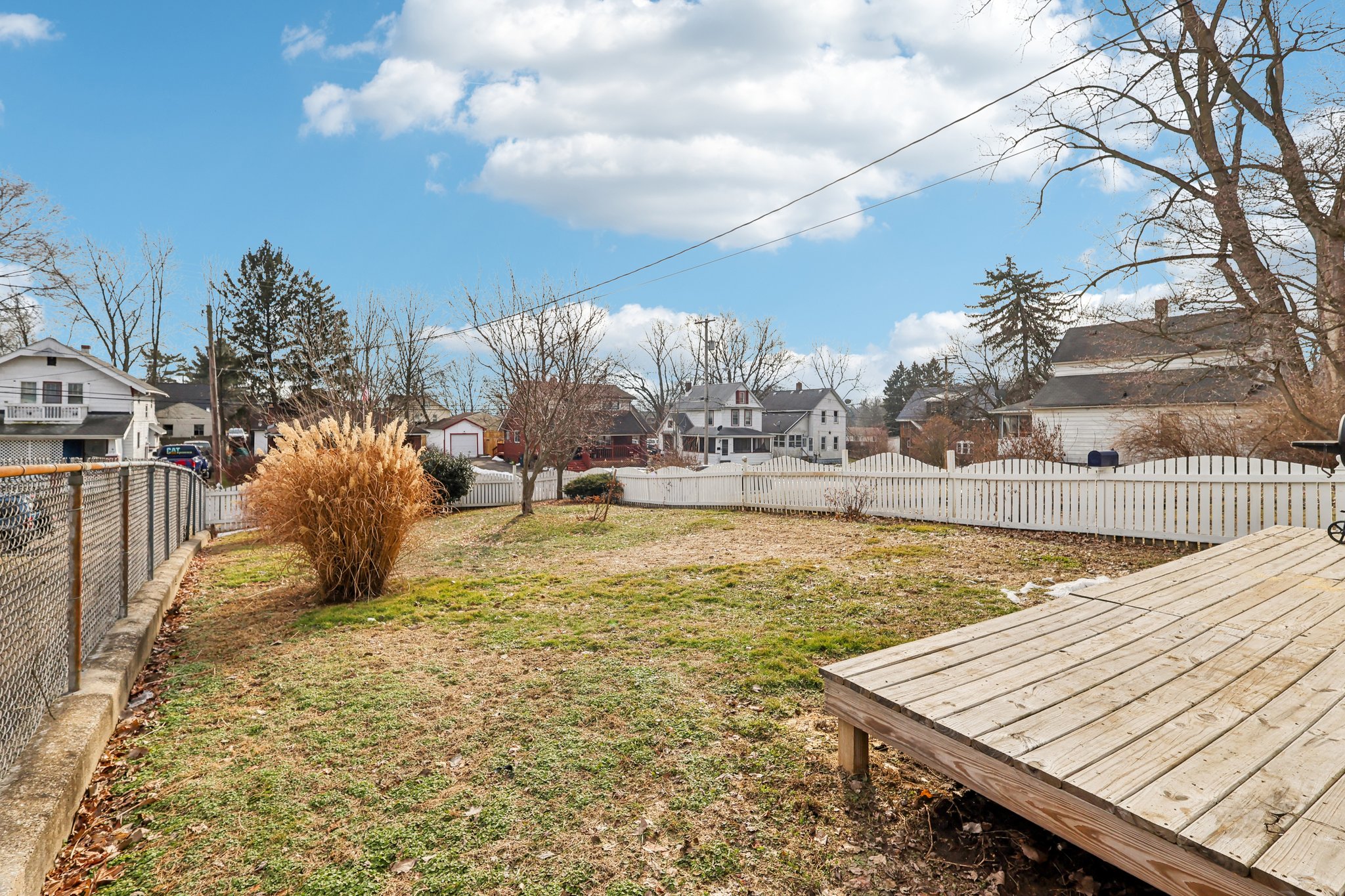 Flora Ave-S1802-010.jpg