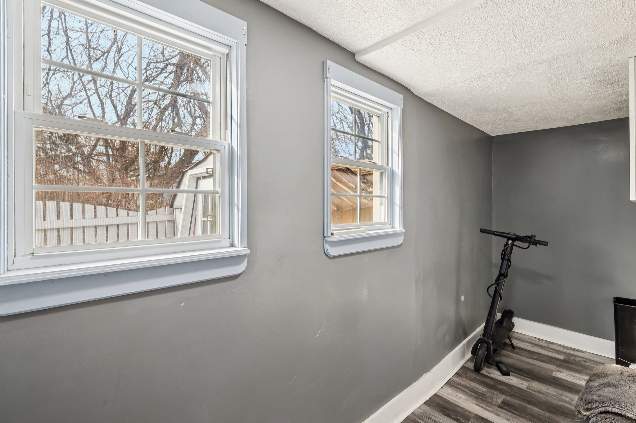 Flora Ave-S1802-023.jpg