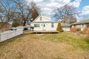 Flora Ave-S1802-006.jpg