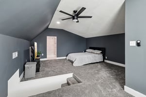 Flora Ave-S1802-033.jpg