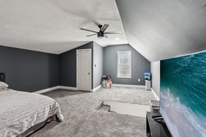 Flora Ave-S1802-036.jpg