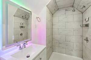 Flora Ave-S1802-039.jpg