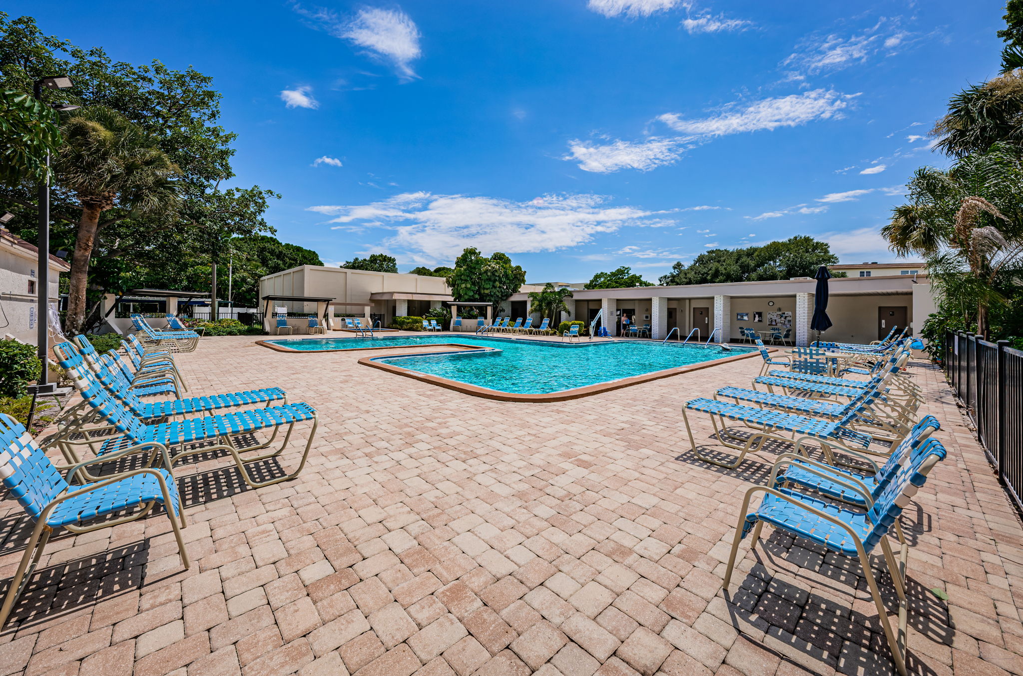 Magnolia Sun Center Pool1-2