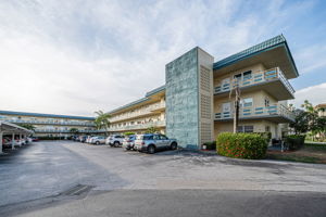 Front Exterior3