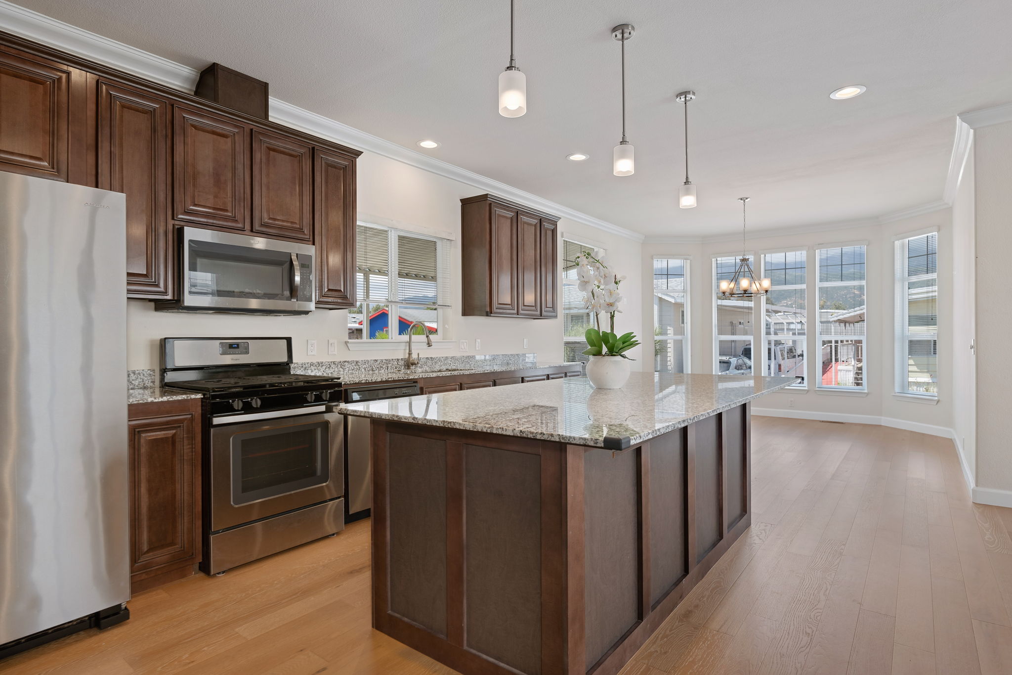 10-Kitchen