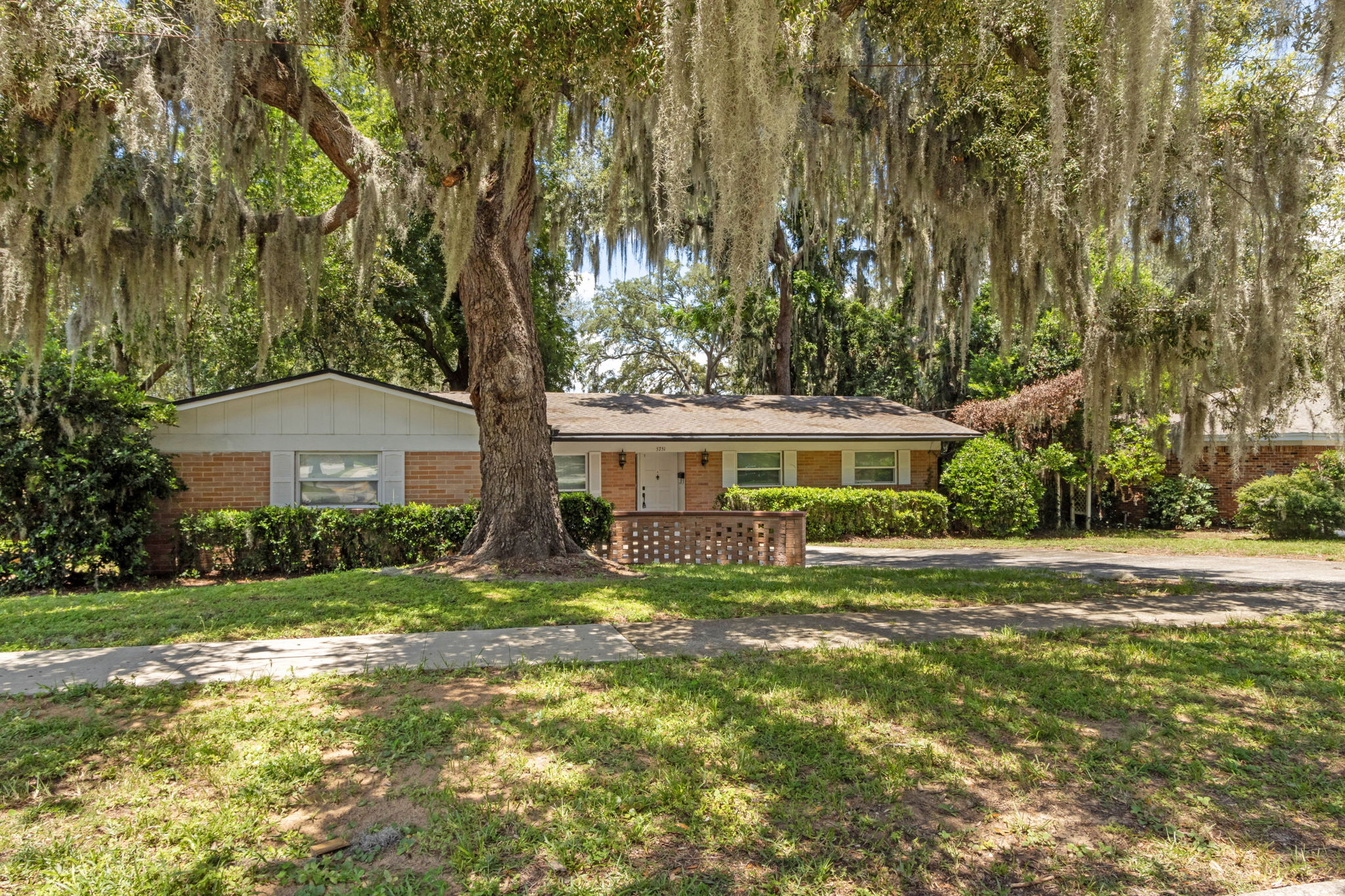 Welcome to 5751 Isabel Drive