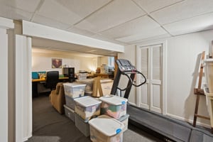 5752 N Sacramento Ave_017.jpg