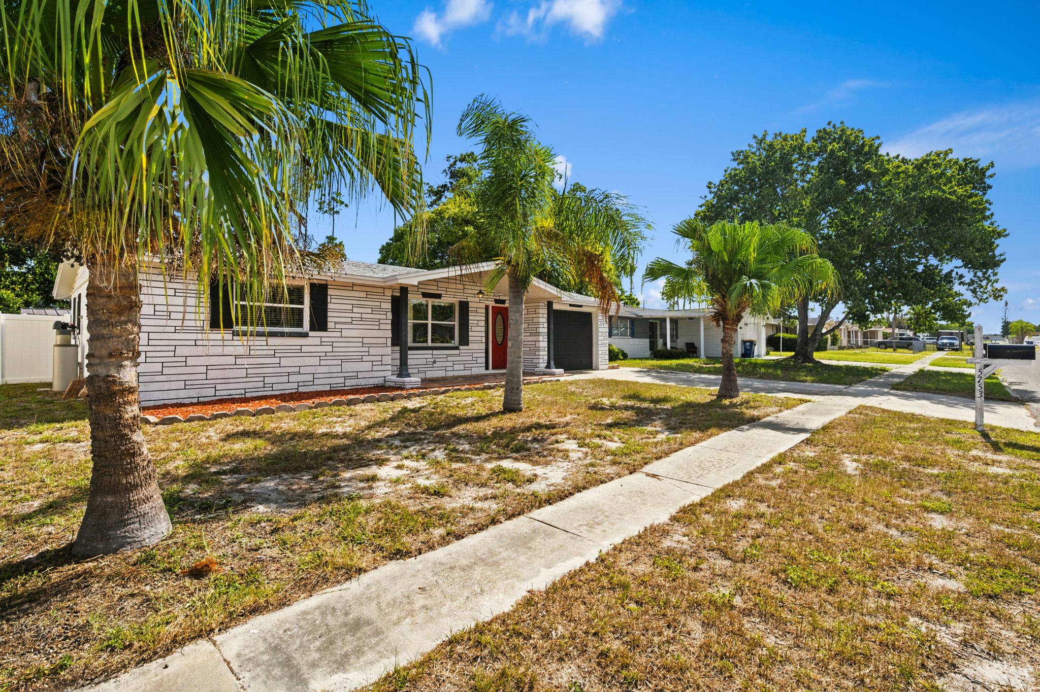 Front Exteriors (6)