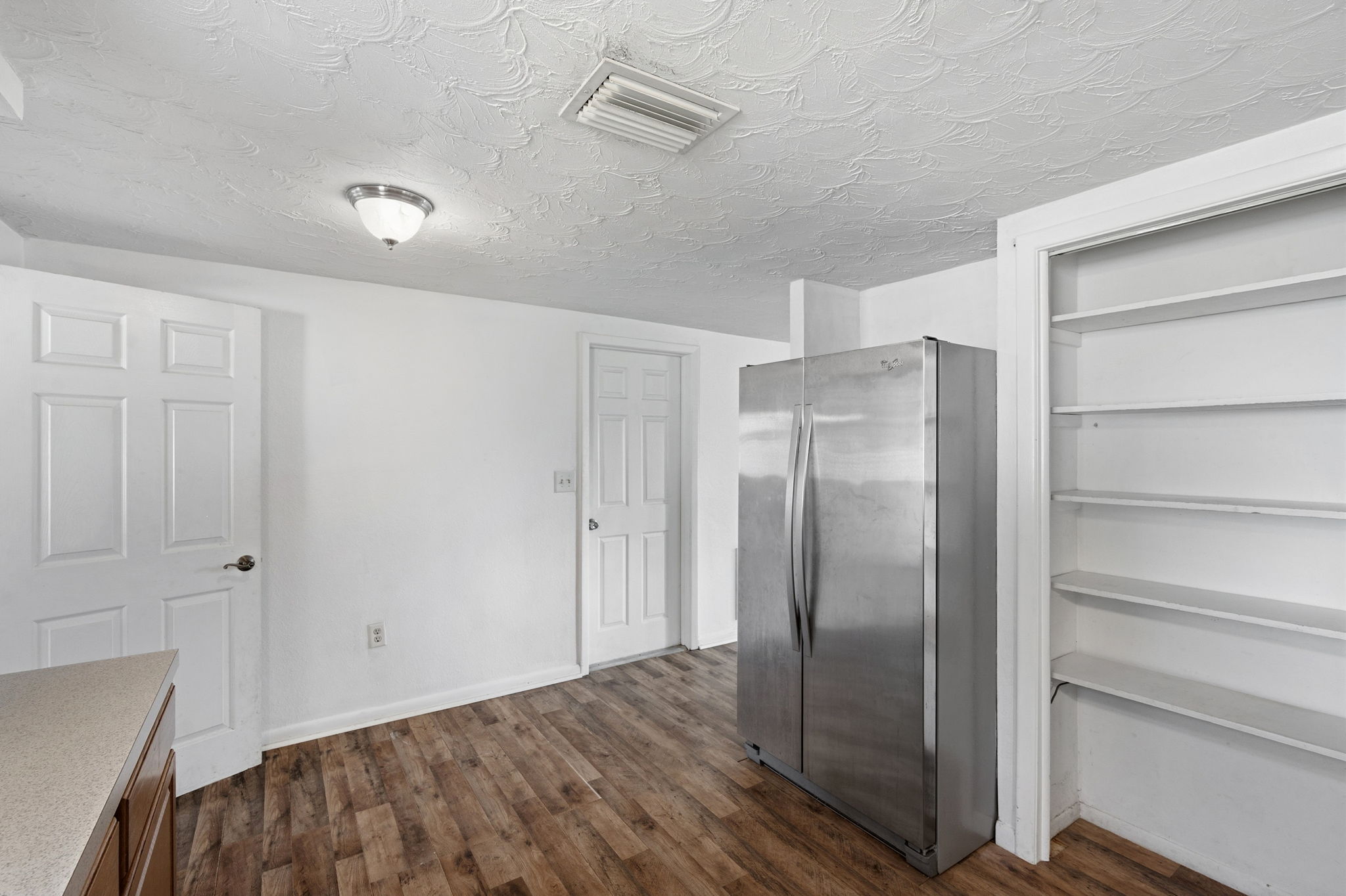 Interiors (10)