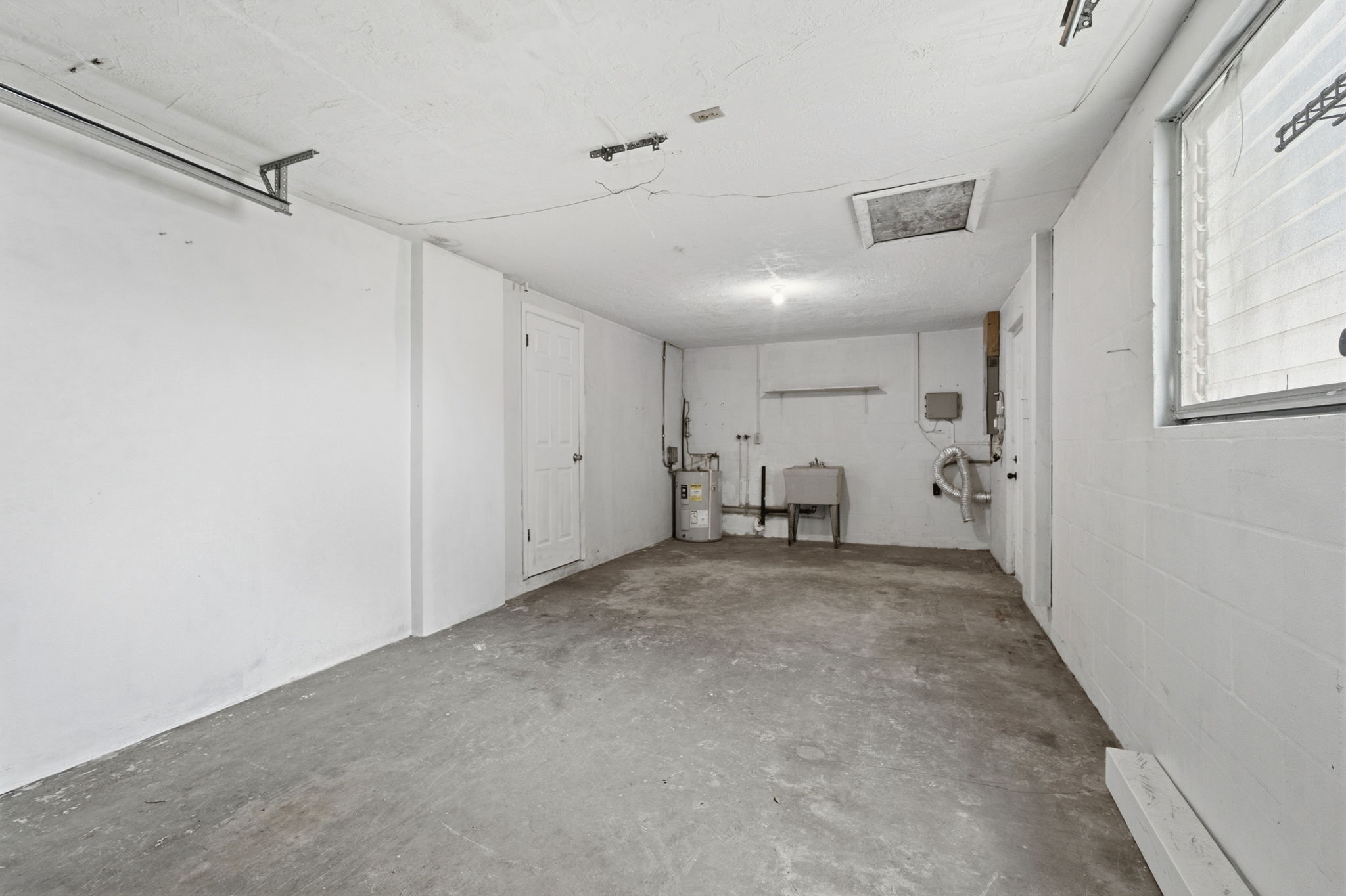 Interiors (12)