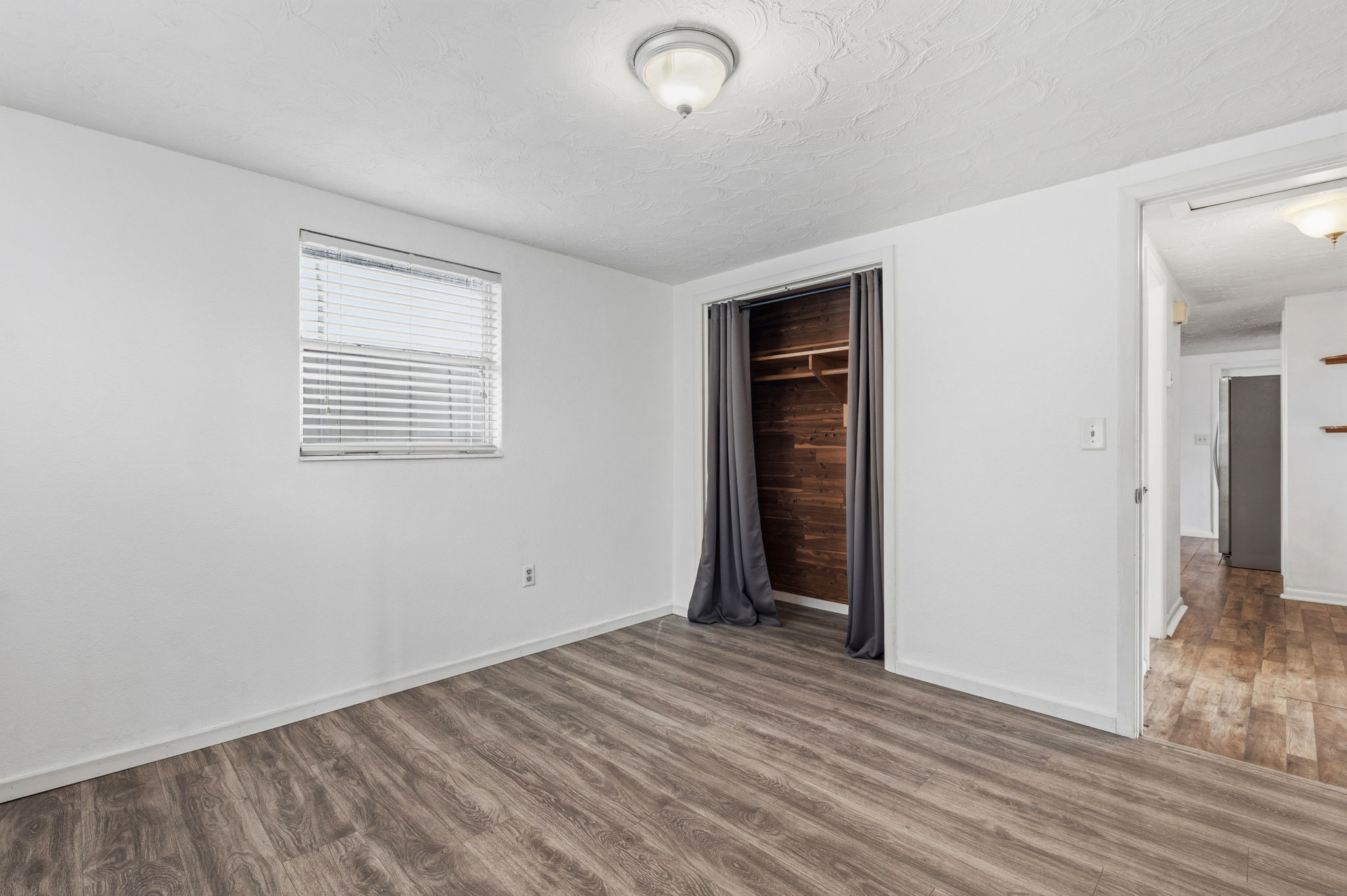 Interiors (19)