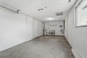 Interiors (12)