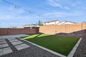 5753 S Romano - 003 (2).jpg