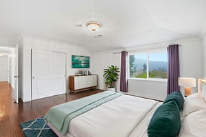 024_f8_5756 Amend virtually staged.jpeg