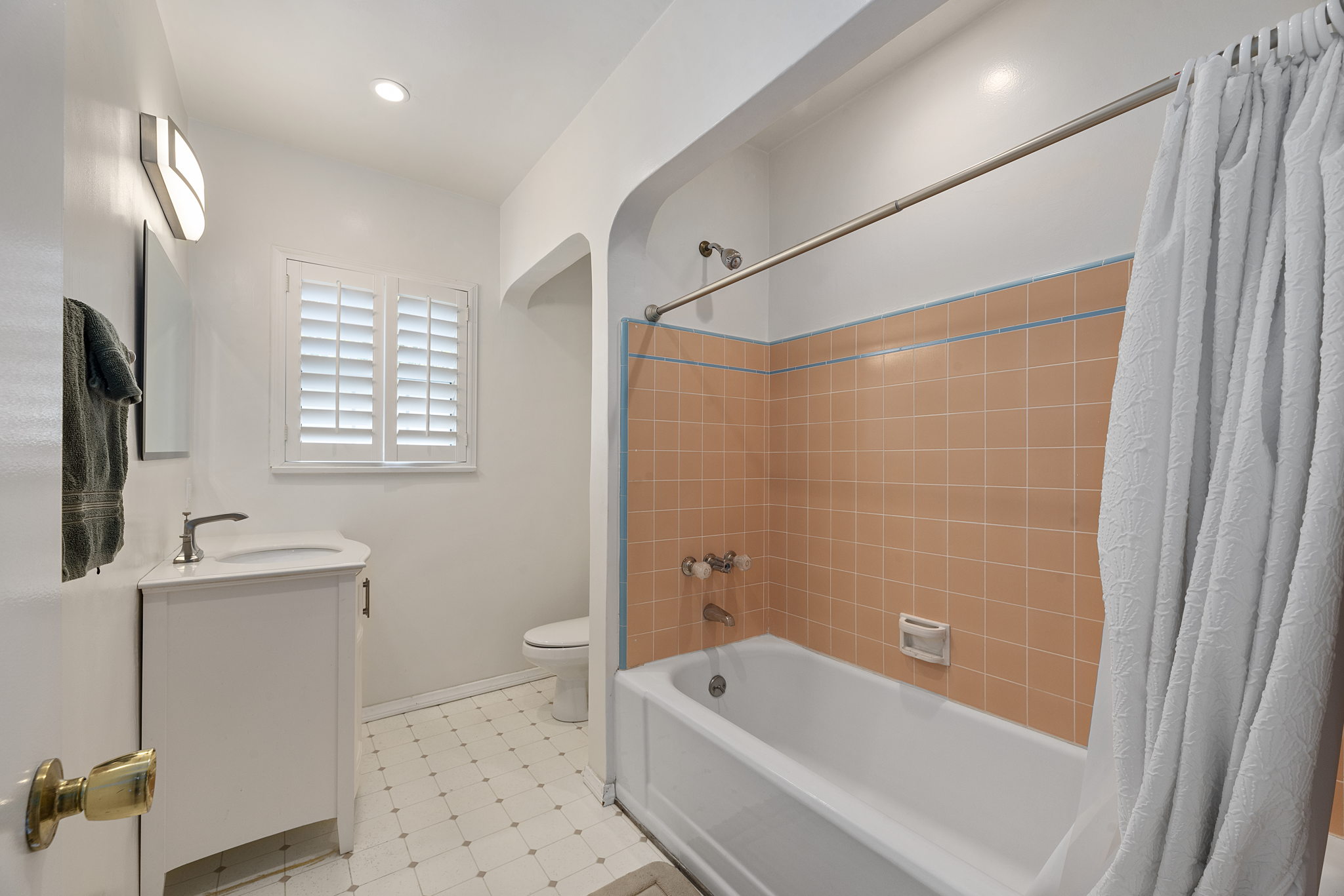 5759 Buffalo Ave, Van Nuys, CA 91401, USA Photo 17