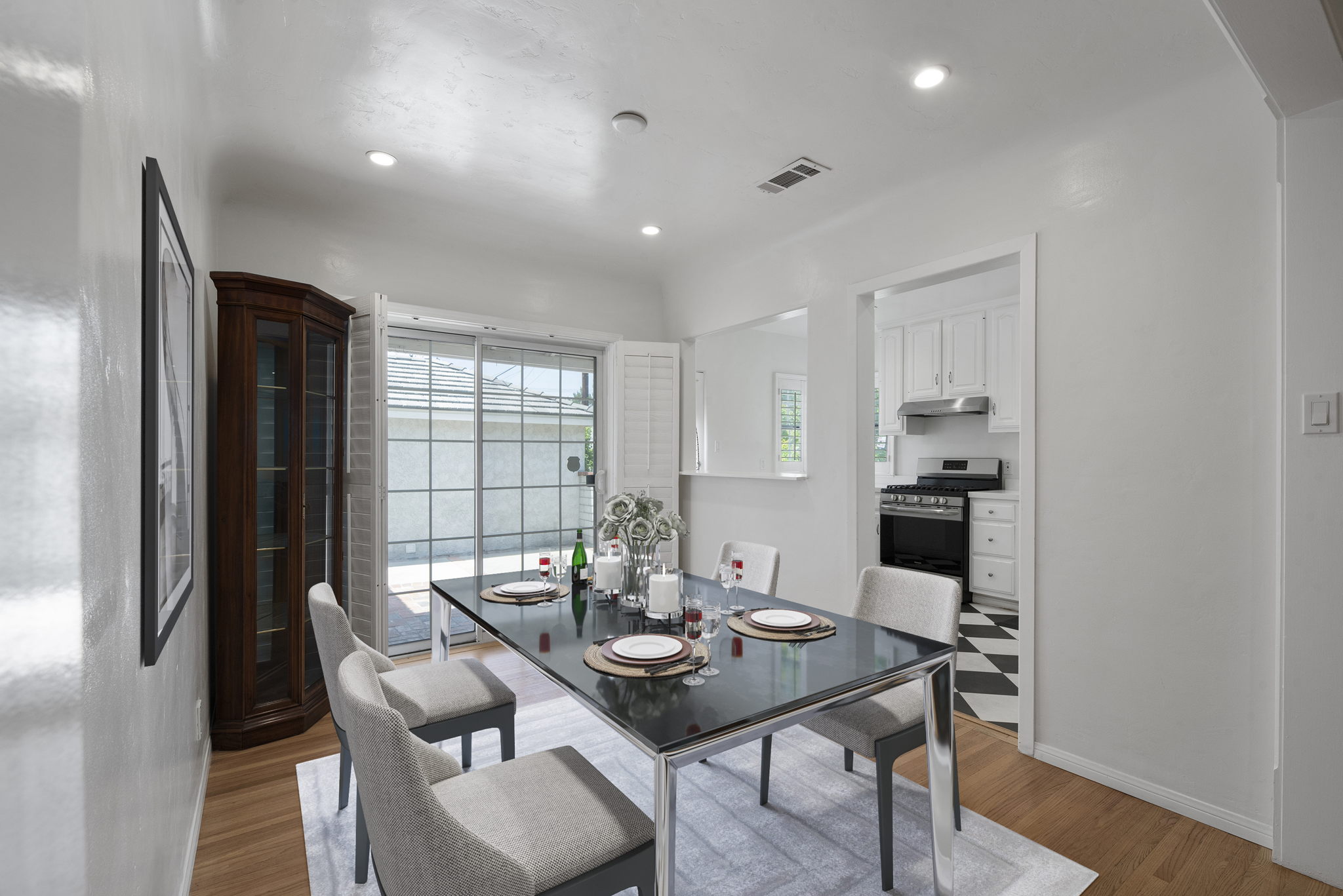 5759 Buffalo Ave, Van Nuys, CA 91401, USA Photo 11