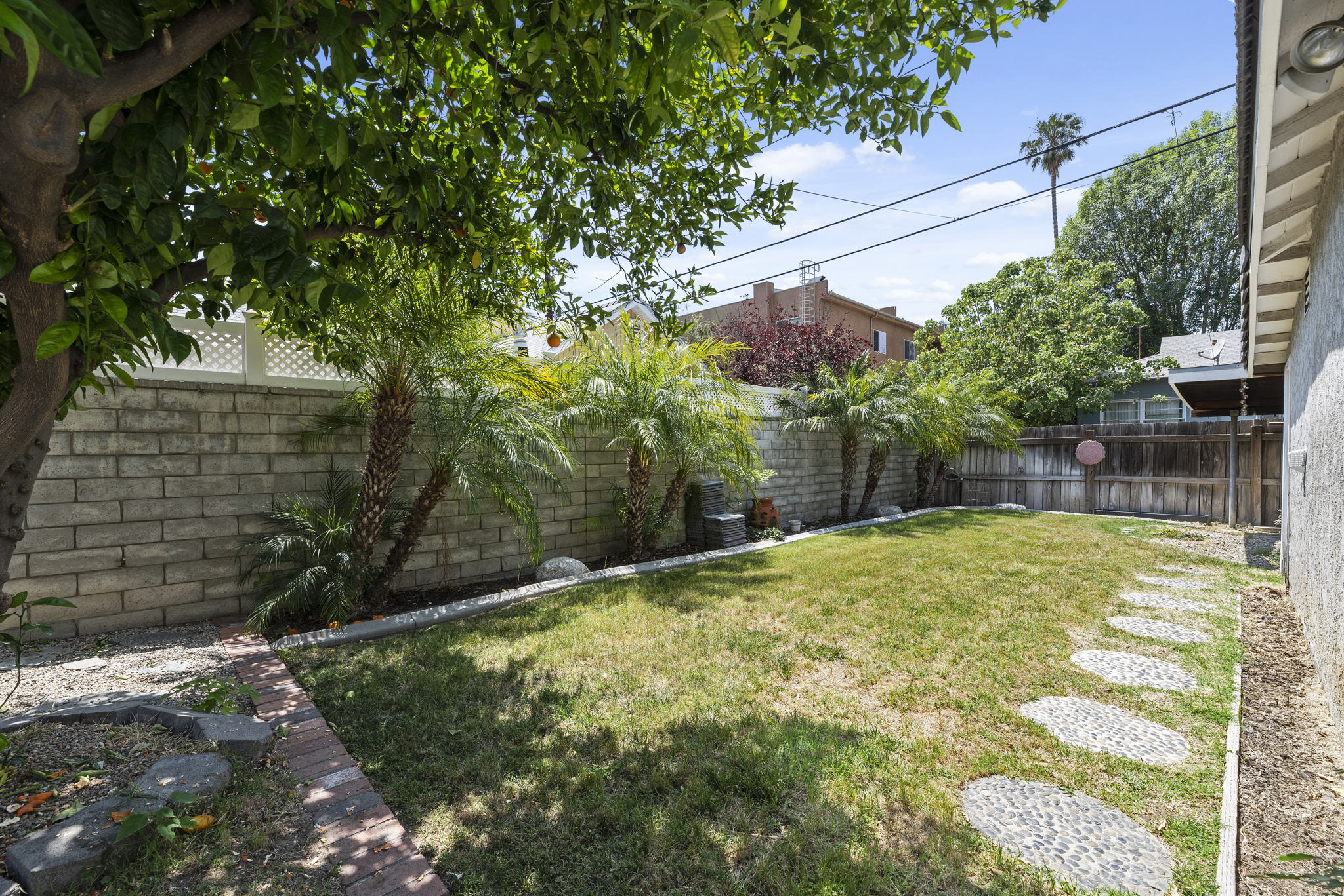 5759 Buffalo Ave, Van Nuys, CA 91401, USA Photo 25