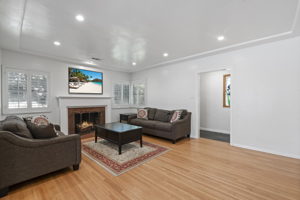 5759 Buffalo Ave, Van Nuys, CA 91401, USA Photo 9