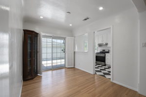 5759 Buffalo Ave, Van Nuys, CA 91401, USA Photo 11