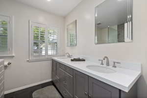 5759 Buffalo Ave, Van Nuys, CA 91401, USA Photo 19