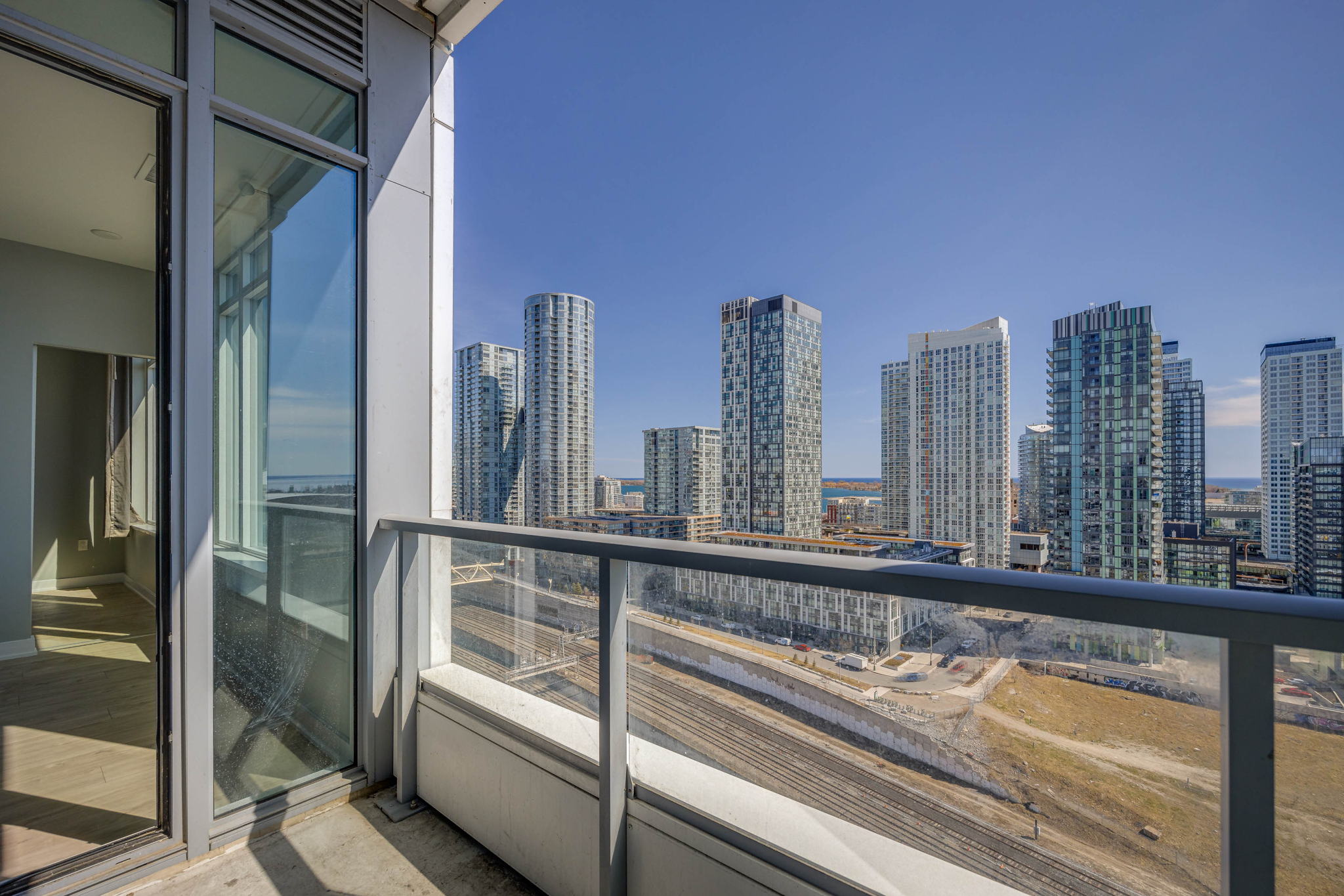 Toronto property showcase — delivered property photograph 24