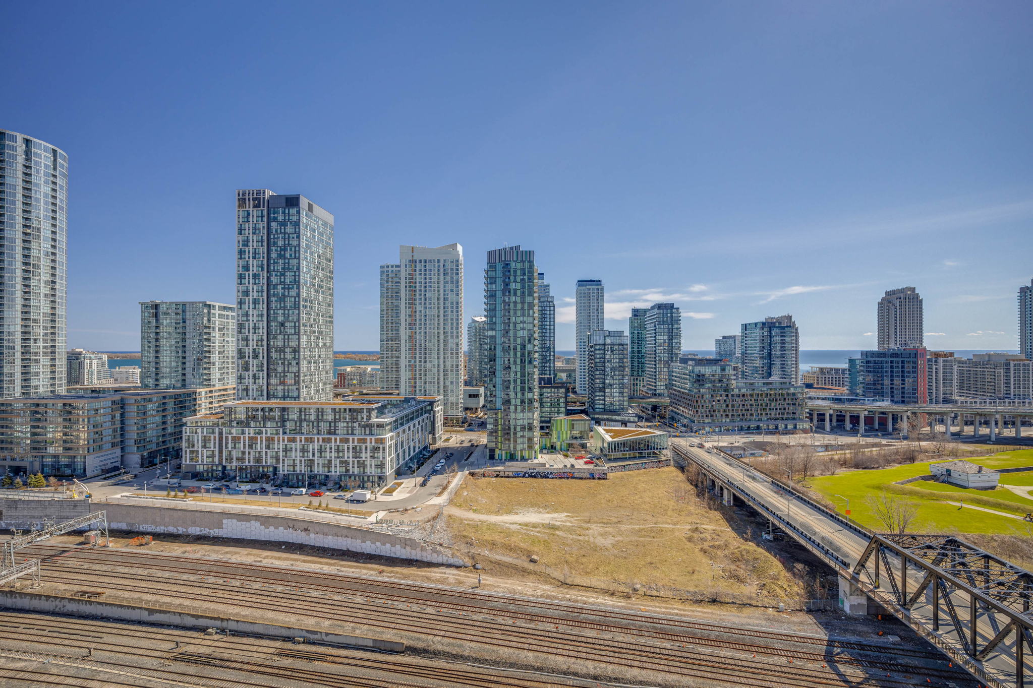 Toronto property showcase — delivered property photograph 26