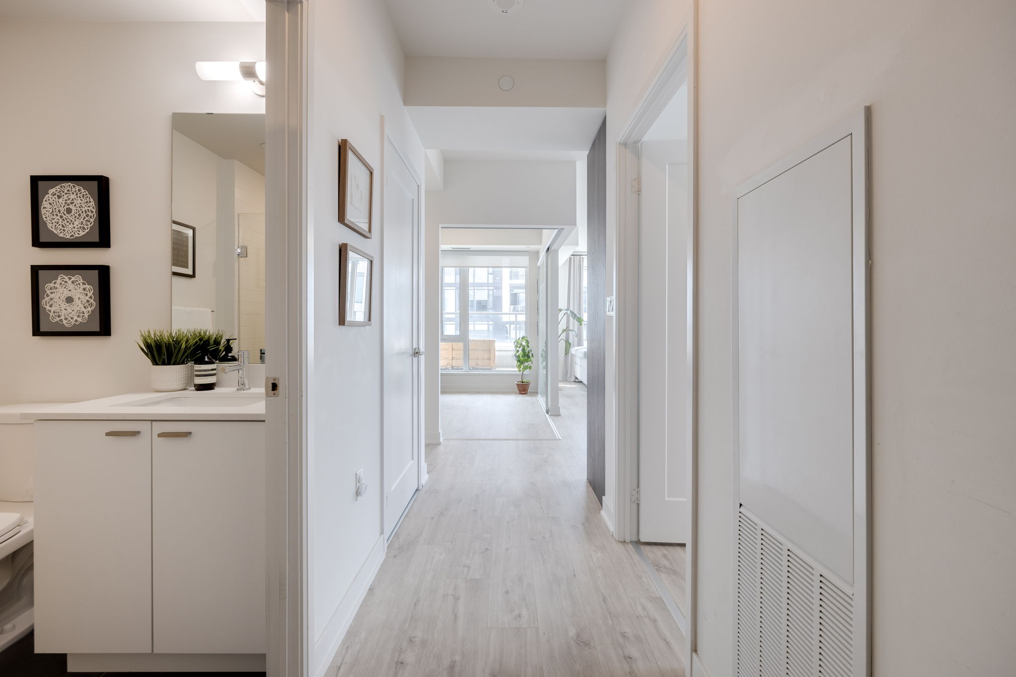 Toronto property showcase — delivered property photograph 22