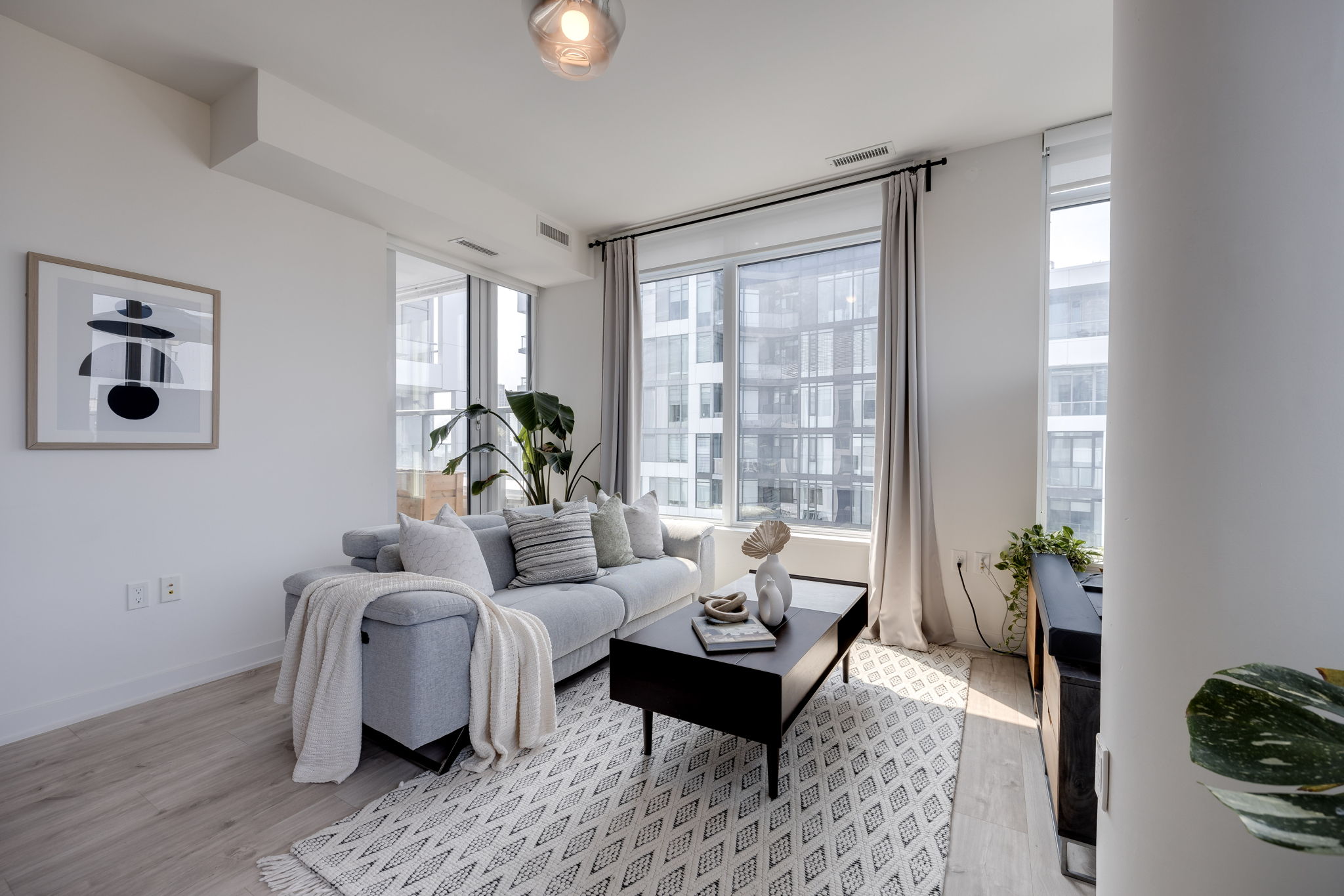 Toronto property showcase — delivered property photograph 10