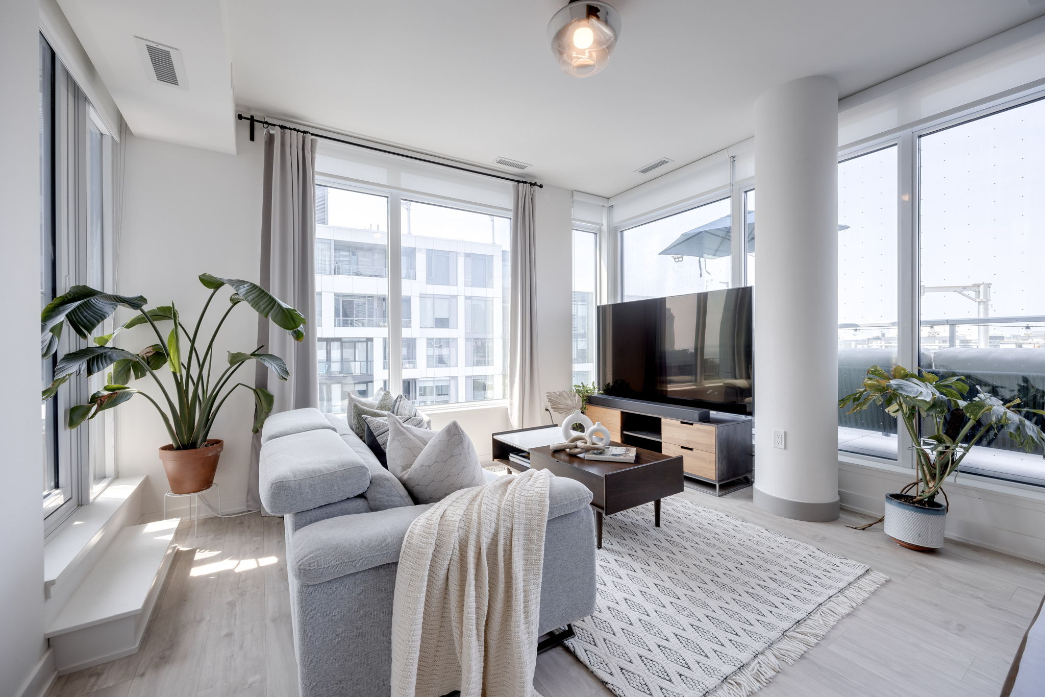 Toronto property showcase — delivered property photograph 11