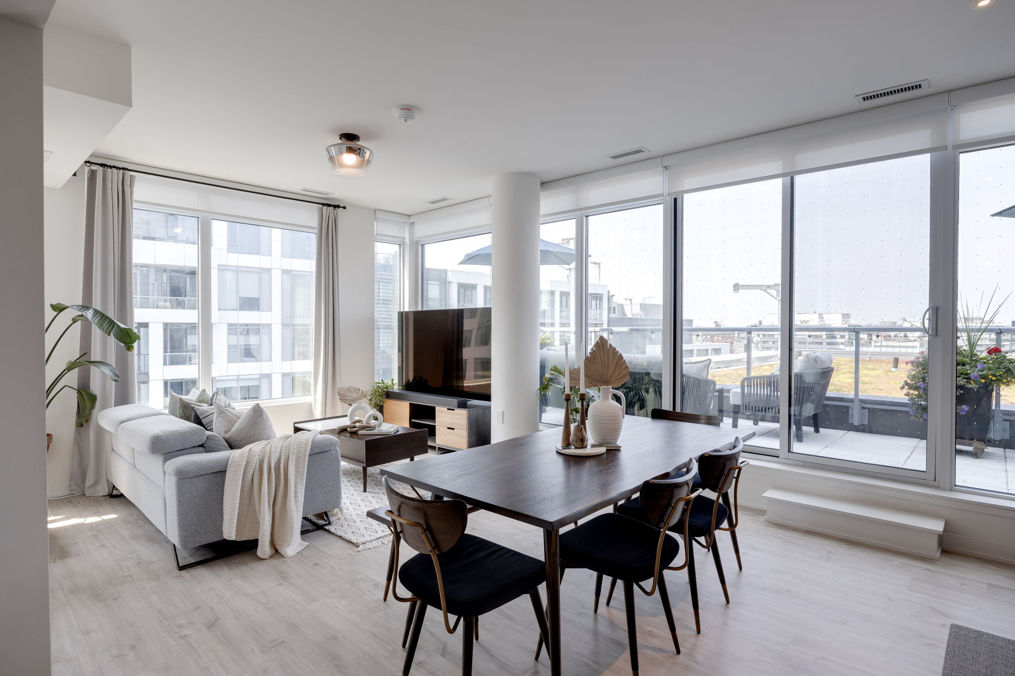 Toronto property showcase — delivered property photograph 4