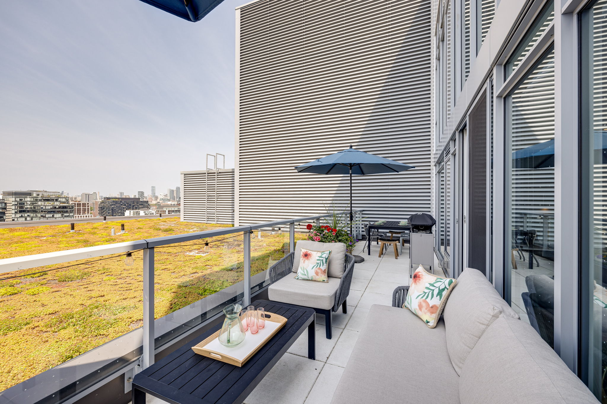 Toronto property showcase — delivered property photograph 32