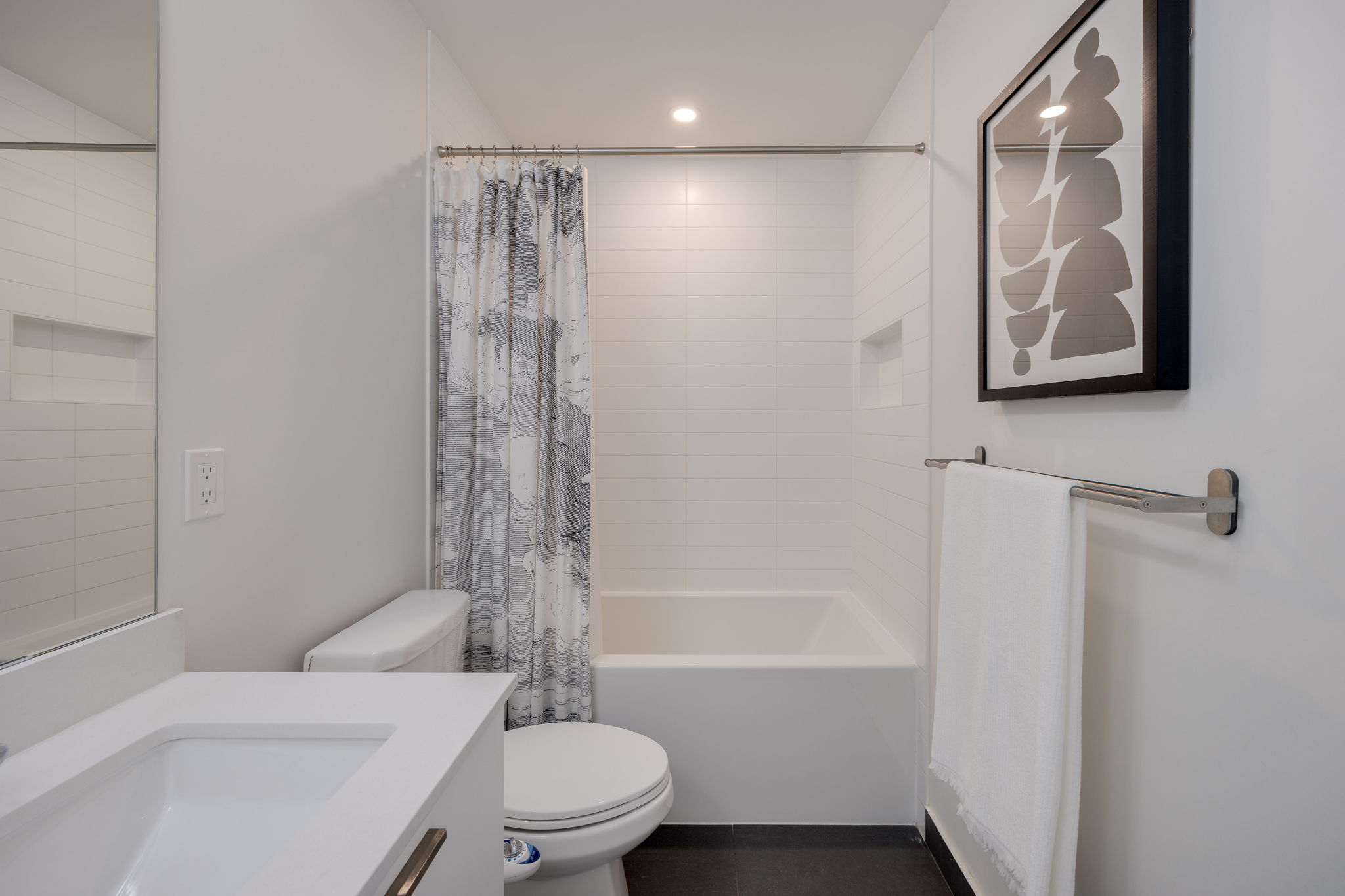 Toronto property showcase — delivered property photograph 27
