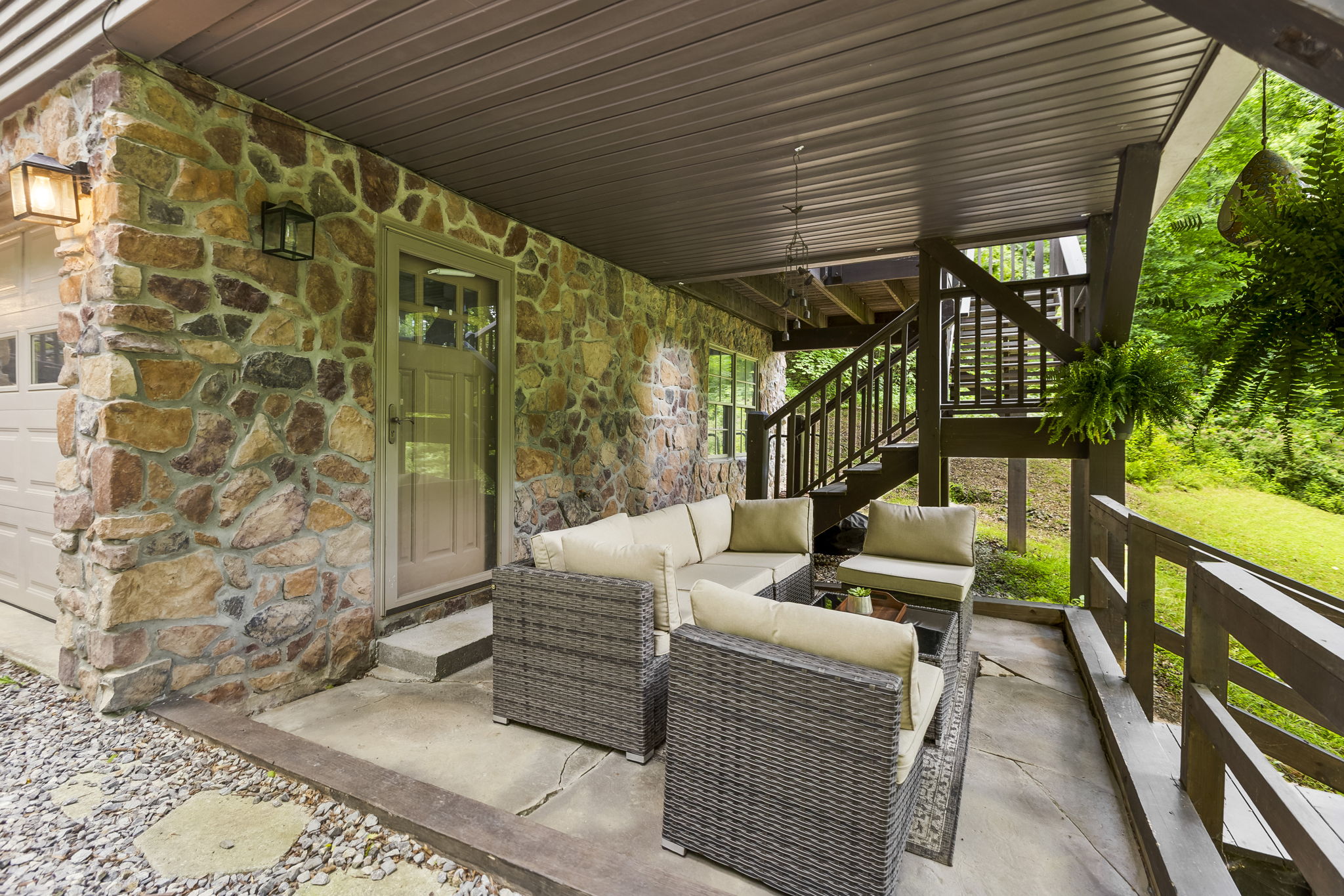  Photo 7