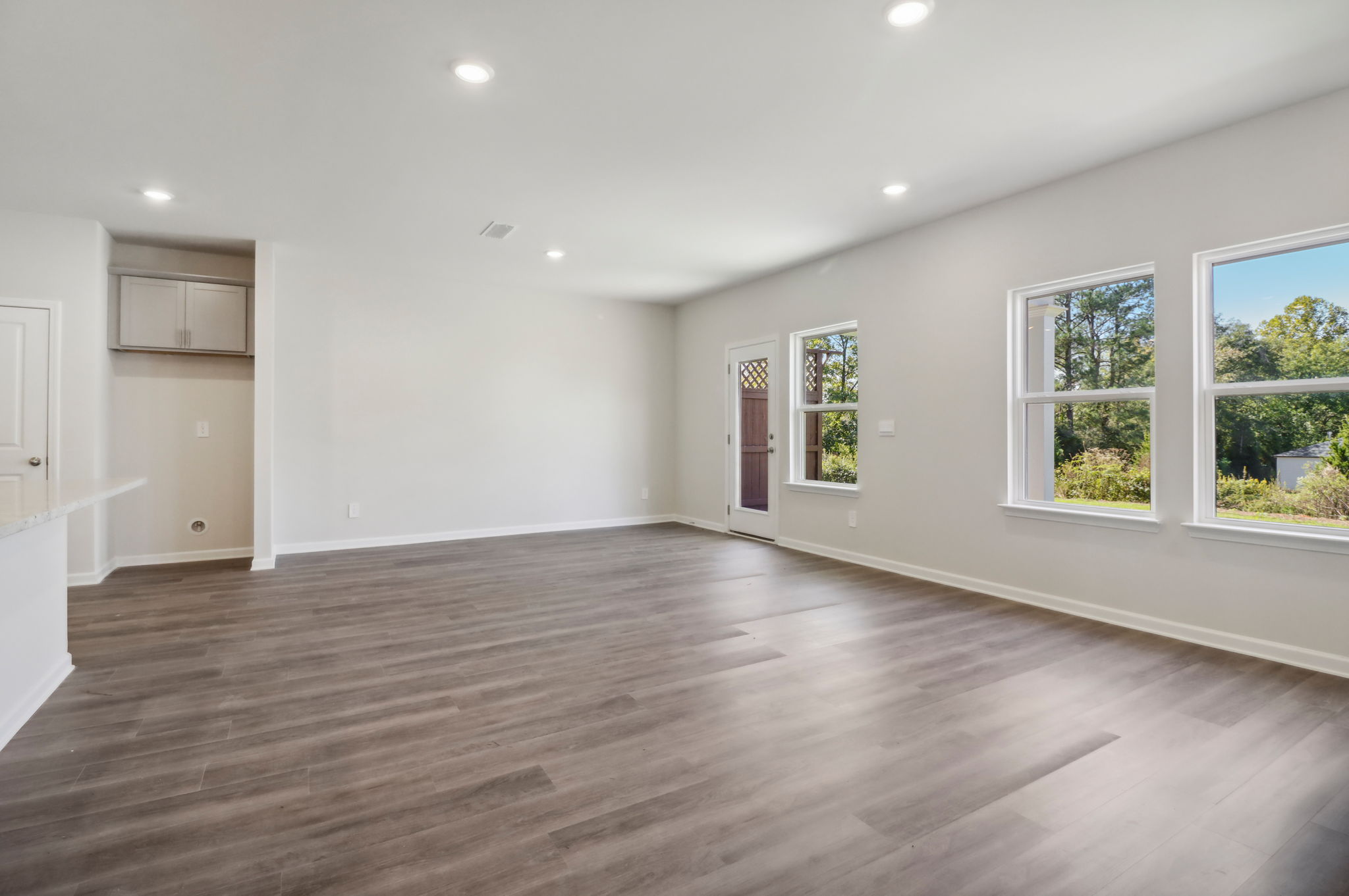 Atlanta - Willowcrest Townhome - 576 Pennsy Aly, Mableton, GA 30126 - 011