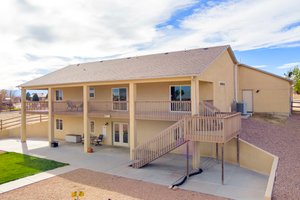 Basement Apartment Could be Income Producint