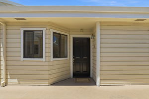 Photo 0