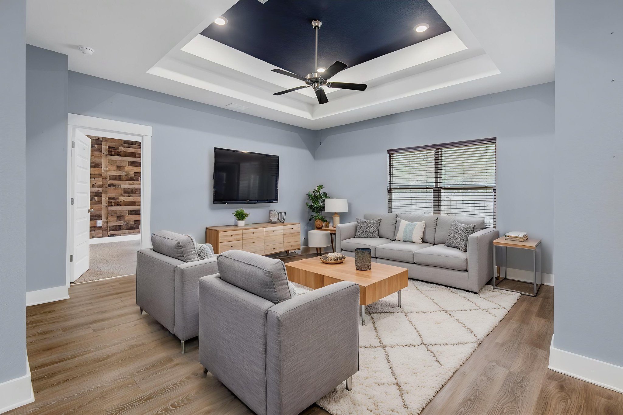 5761_Danbury_Blvd_20260302_037 virtually staged.jpeg