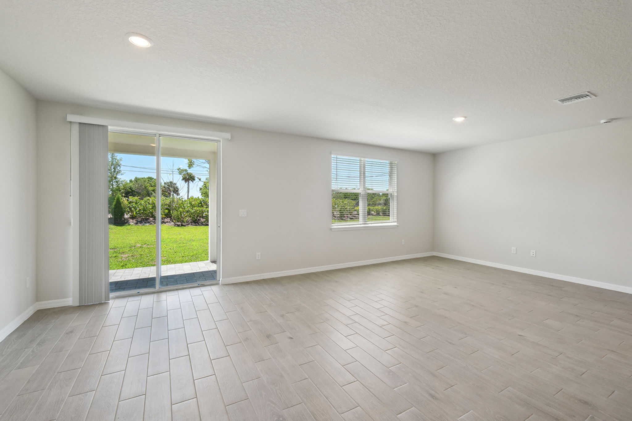 South Florida - Hampton Park - 5761 Hampton Park Cir, Vero Beach South, FL 32966 - 006